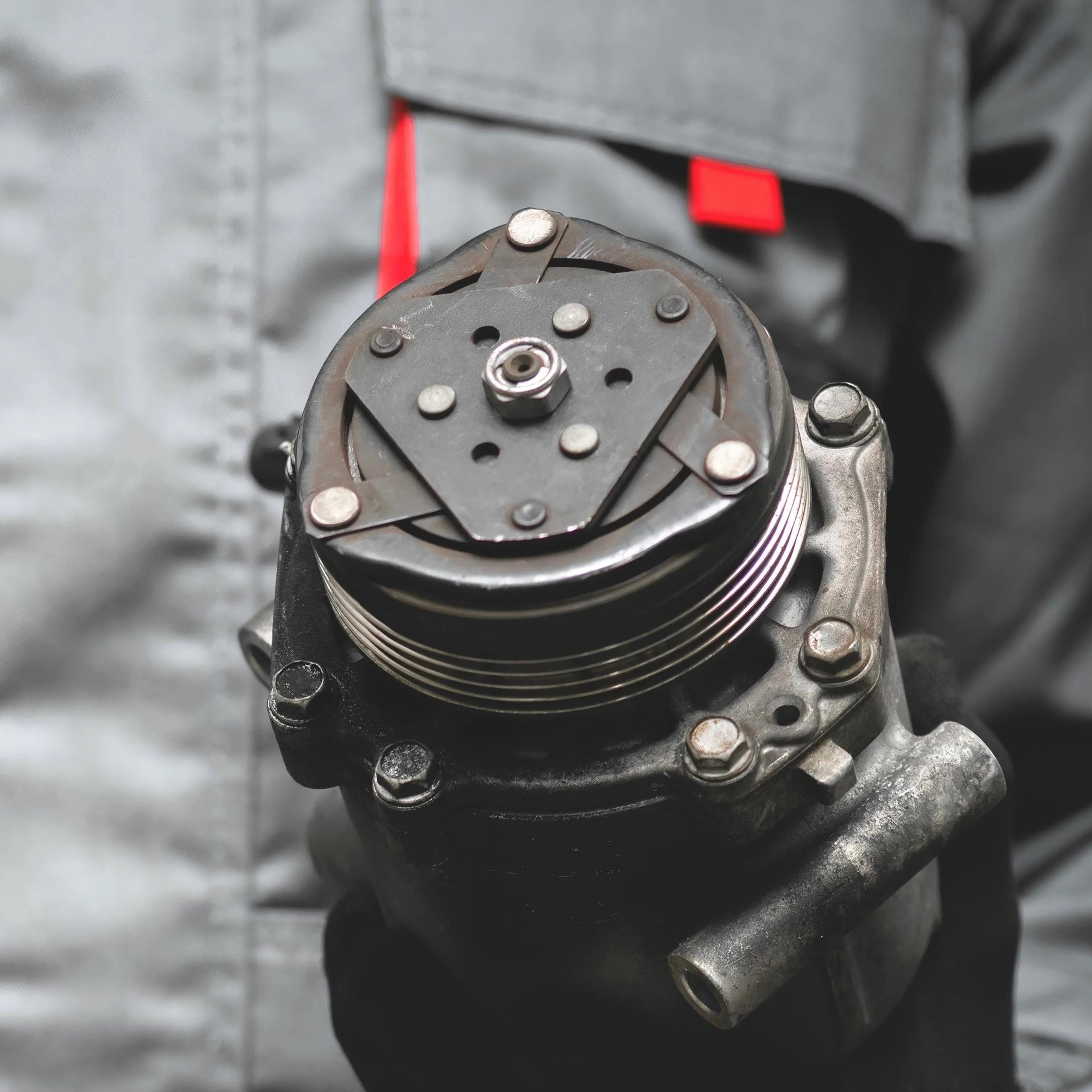 How to Replace An AC Compressor: A Comprehensive Replacement Guide